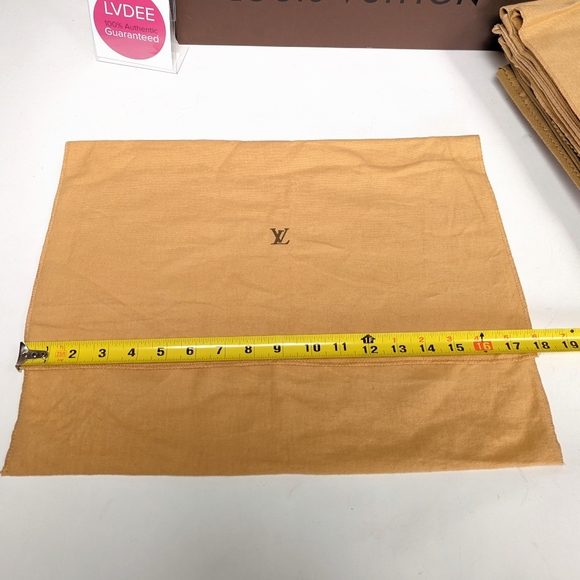 LOUIS VUITTON Vintage Dust Cover - Large -  MacBook Cover! - Picture 6 of 8